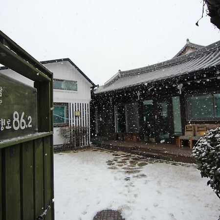 Eunhaengro 86.2 Hotel Jeonju Exterior photo