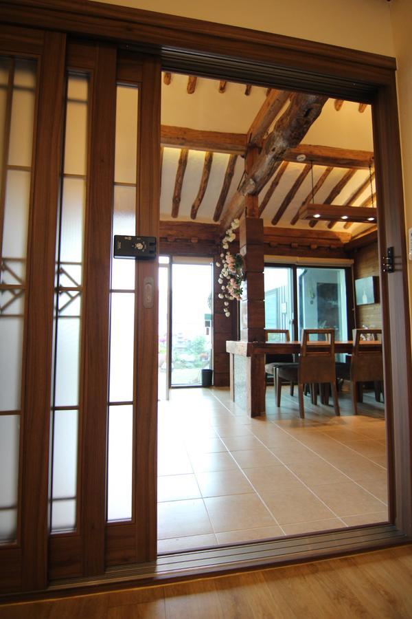 Eunhaengro 86.2 Hotel Jeonju Exterior photo