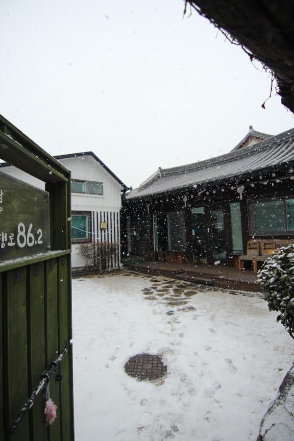 Eunhaengro 86.2 Hotel Jeonju Exterior photo