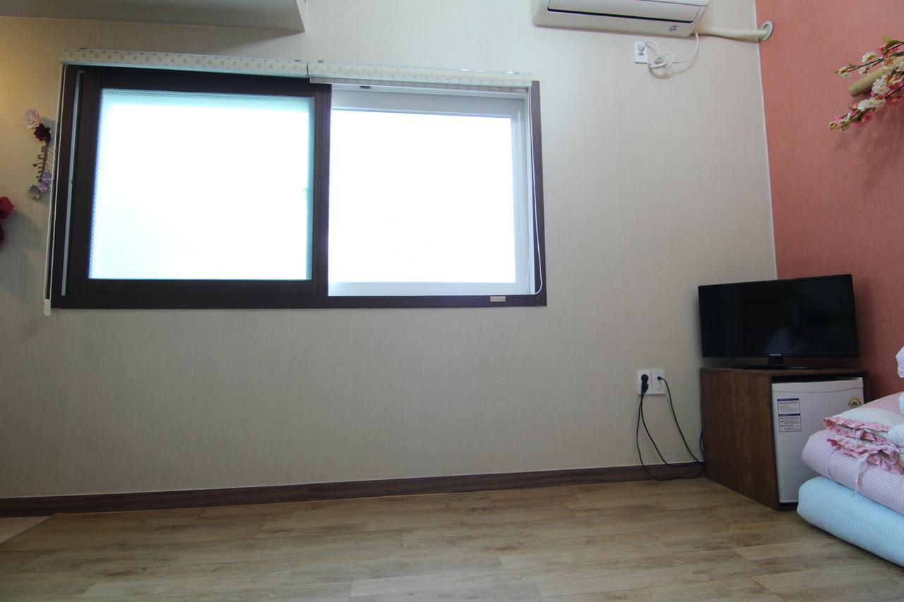 Eunhaengro 86.2 Hotel Jeonju Exterior photo