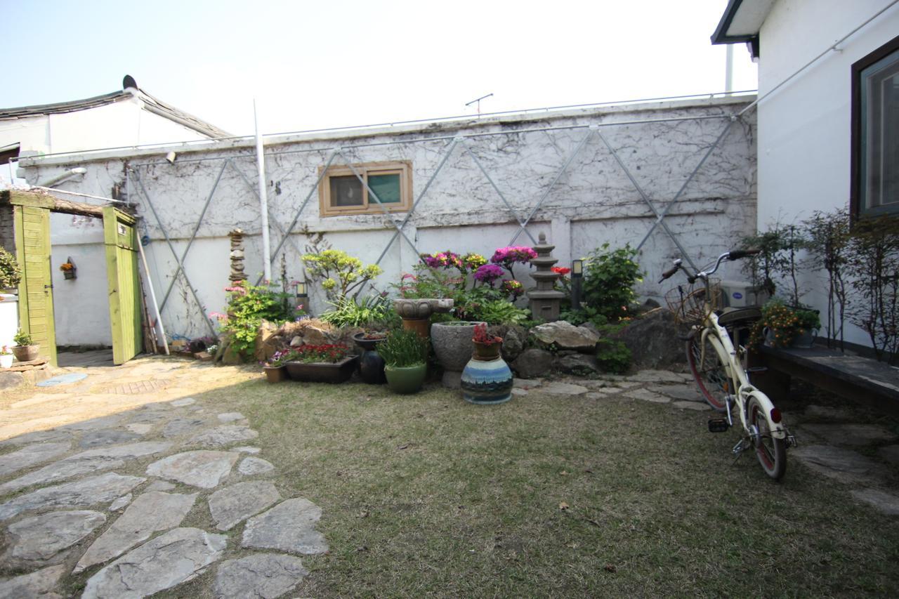Eunhaengro 86.2 Hotel Jeonju Exterior photo