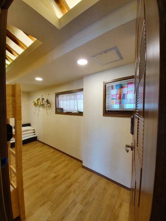 Eunhaengro 86.2 Hotel Jeonju Exterior photo